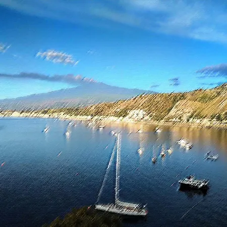 Carmen E Fede * Giardini Naxos